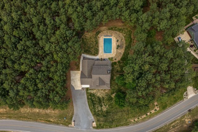 2485 River Bluffs Drive, Jasper, TN 37347
