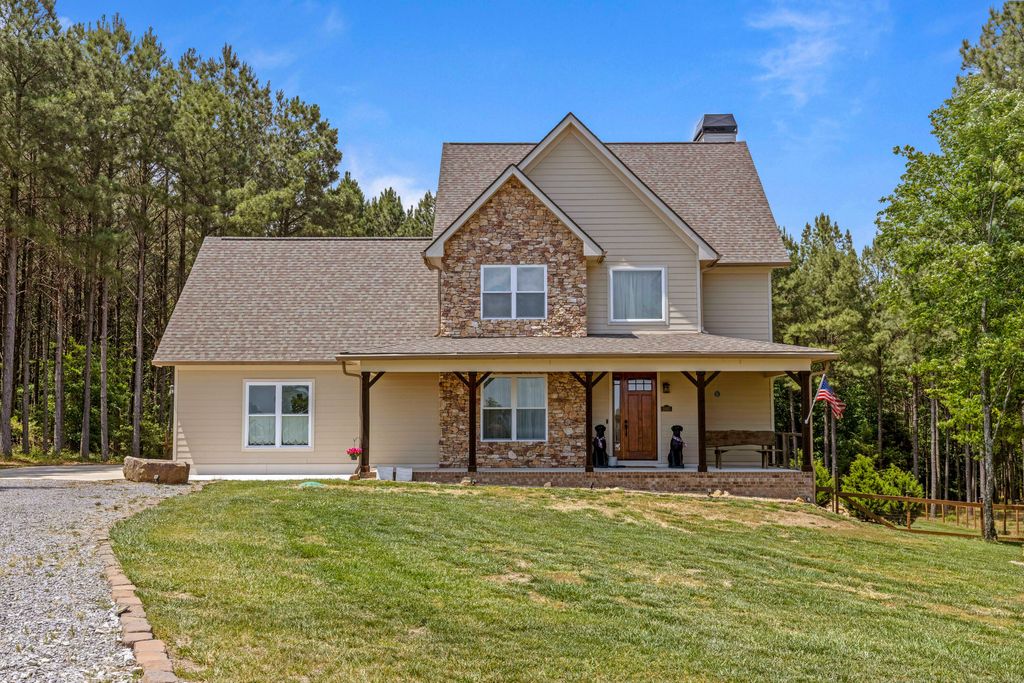 2485 River Bluffs Drive, Jasper, TN 37347