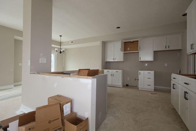 5524 Fawnsbury Court, Powell, OH 43065