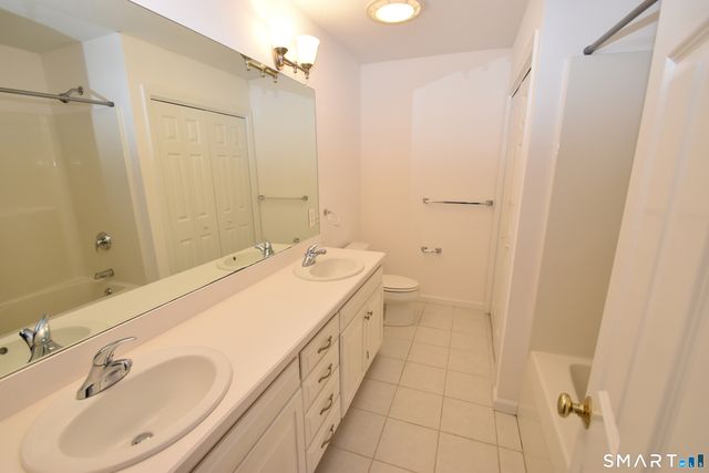 49 Overshot Drive 49, Glastonbury, CT 06073