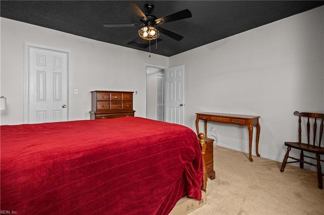 197 Gate House RD, Newport News, VA 23608