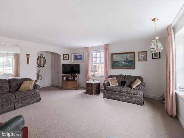 34 SCHUYLER RD, Springfield, PA 19064