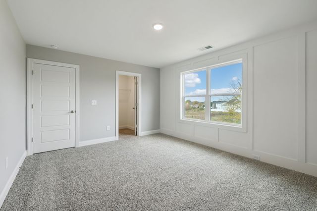 557 Twyla Dr, Lebanon, TN 37087