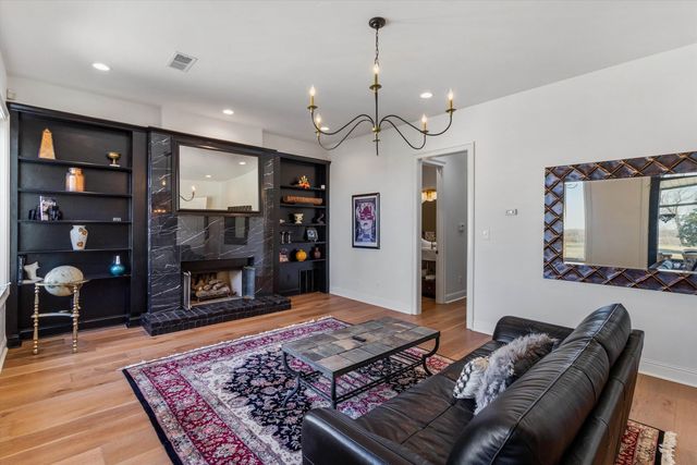 123 FOUNDERS LN, Memphis, TN 38103