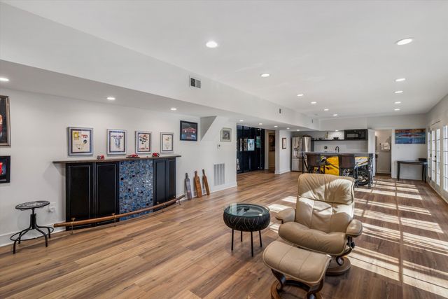123 FOUNDERS LN, Memphis, TN 38103