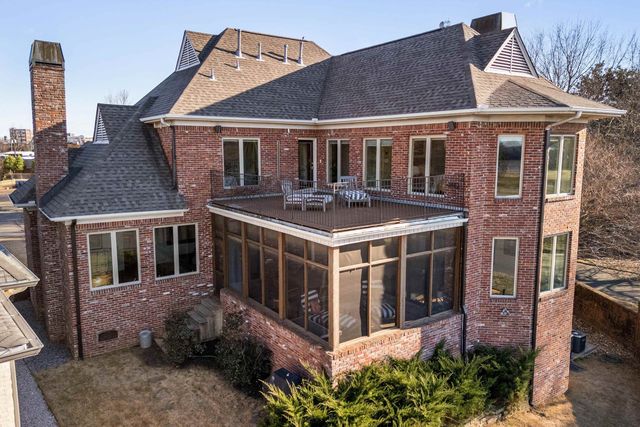 123 FOUNDERS LN, Memphis, TN 38103