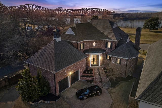 123 FOUNDERS LN, Memphis, TN 38103