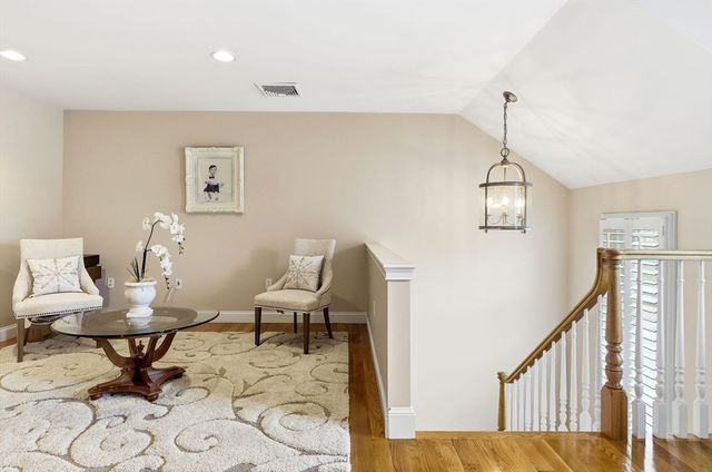900 Lynnfield St D16, Lynnfield, MA 01940