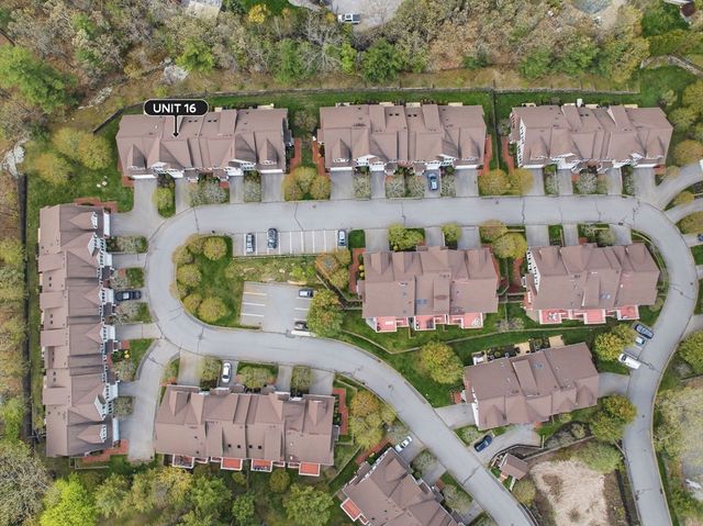 900 Lynnfield St D16, Lynnfield, MA 01940