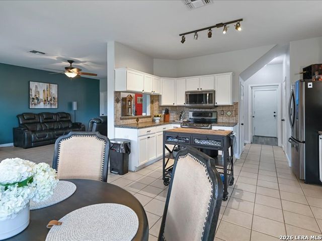 9049 Sarasota Woods, San Antonio, TX 78250