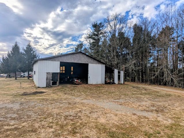 183 Abrahams Place, Floyd, VA 24091