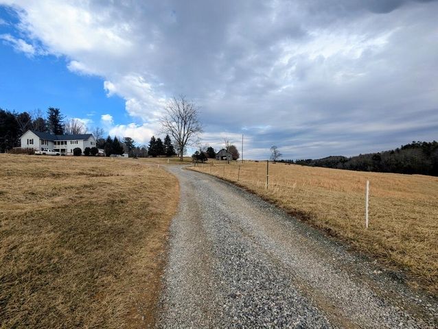 183 Abrahams Place, Floyd, VA 24091