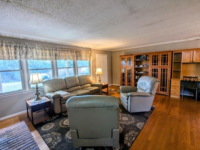 183 Abrahams Place, Floyd, VA 24091