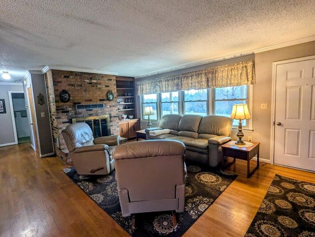 183 Abrahams Place, Floyd, VA 24091