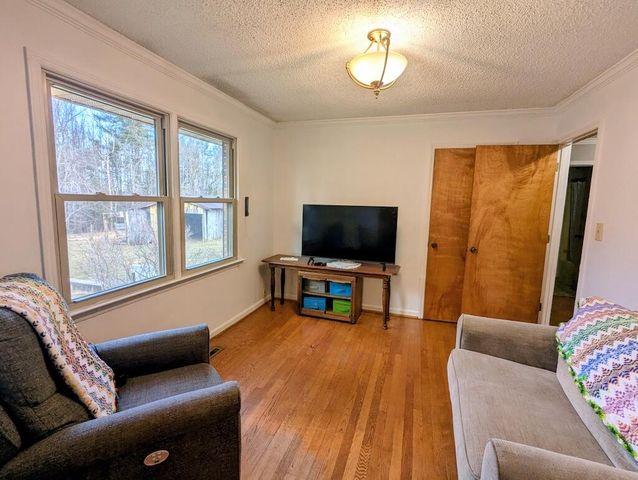 183 Abrahams Place, Floyd, VA 24091