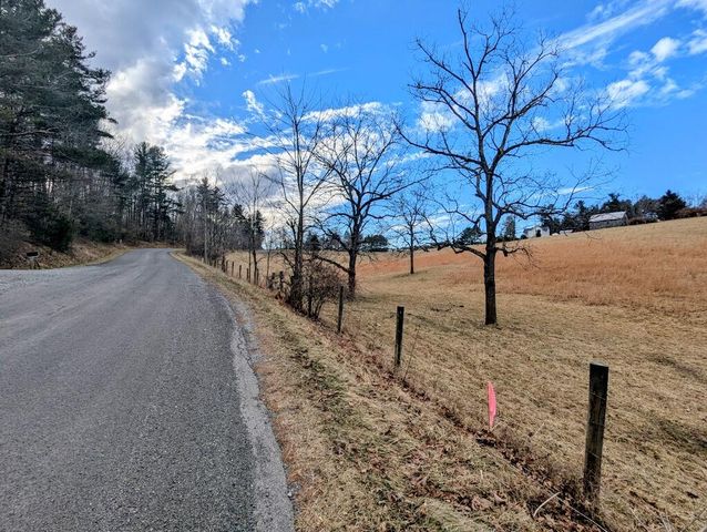 183 Abrahams Place, Floyd, VA 24091