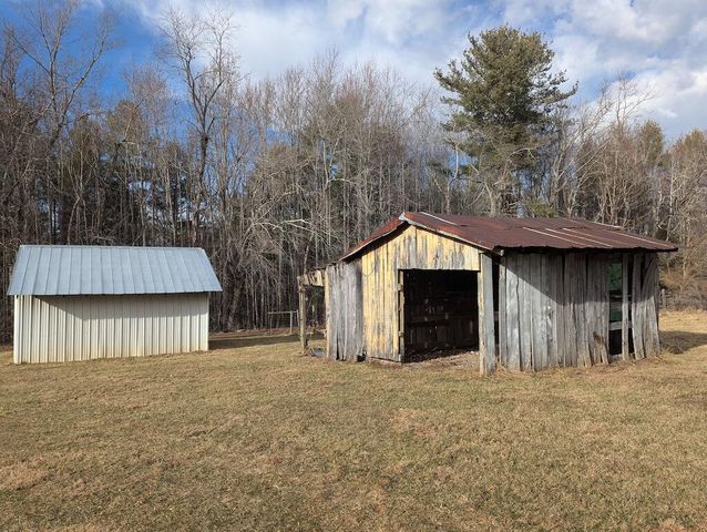 183 Abrahams Place, Floyd, VA 24091