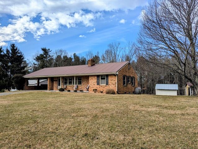 183 Abrahams Place, Floyd, VA 24091