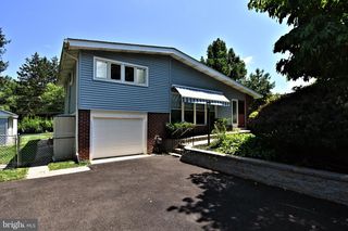 1509 PULASKI DR, Blue Bell, PA 19422
