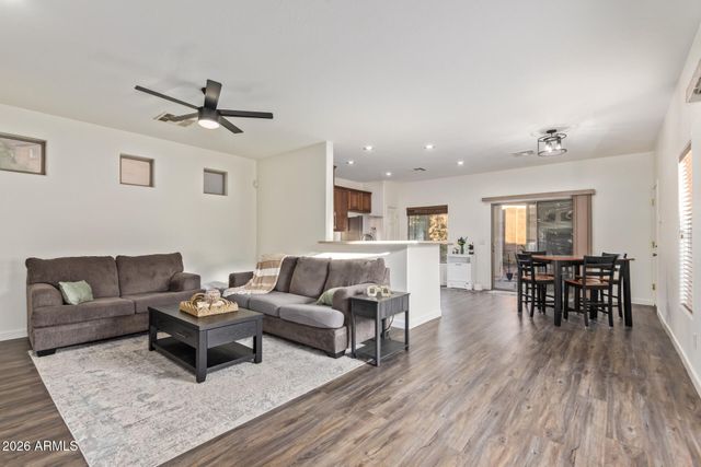 2635 E CHESTER Drive, Chandler, AZ 85286