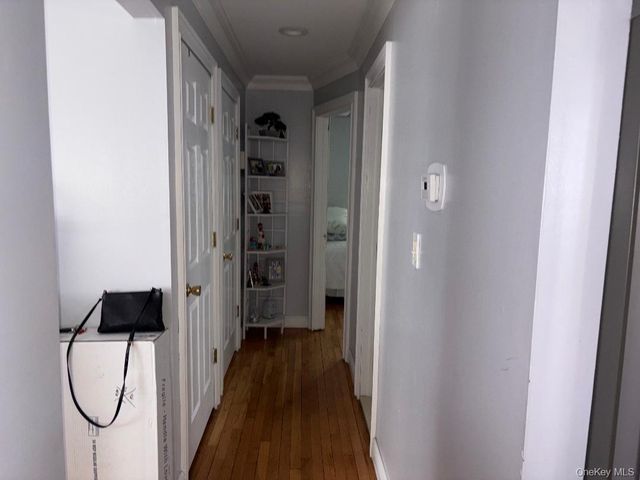 223 Audley Court S, Copiague, NY 11726