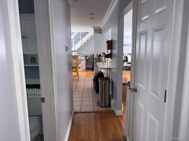 223 Audley Court S, Copiague, NY 11726