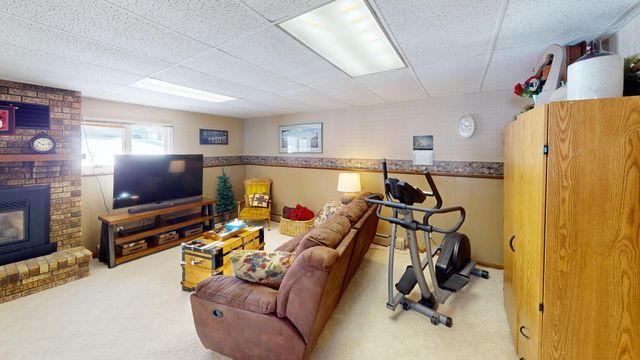 319 Garden Road, Albert Lea, MN 56007