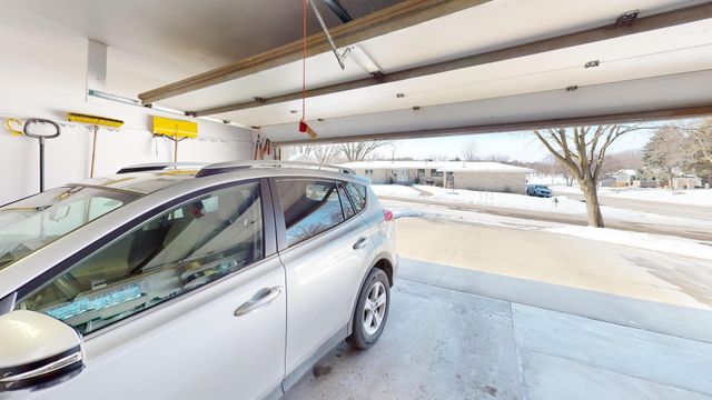 319 Garden Road, Albert Lea, MN 56007