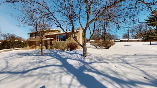 319 Garden Road, Albert Lea, MN 56007