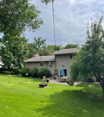 319 Garden Road, Albert Lea, MN 56007