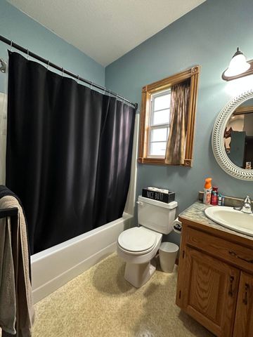 1012 S Palomino Road, Carthage, MO 64836