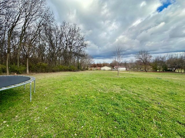 1012 S Palomino Road, Carthage, MO 64836