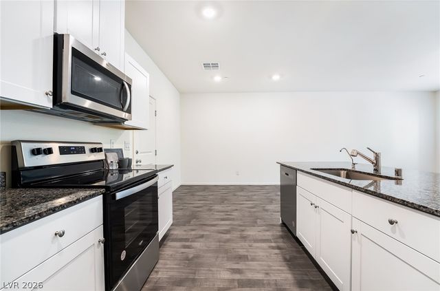 7483 Coastal Ledge Street, Las Vegas, NV 89139