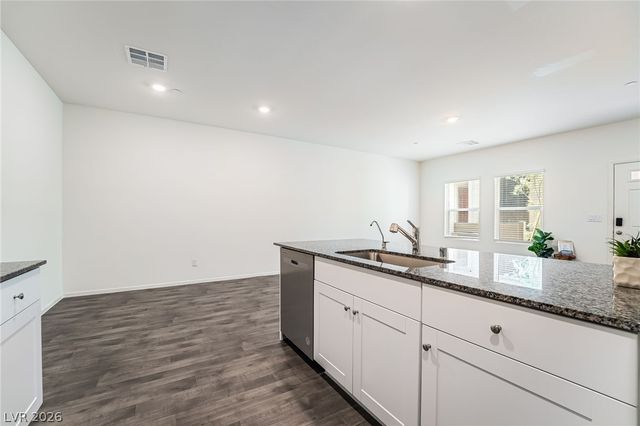 7483 Coastal Ledge Street, Las Vegas, NV 89139