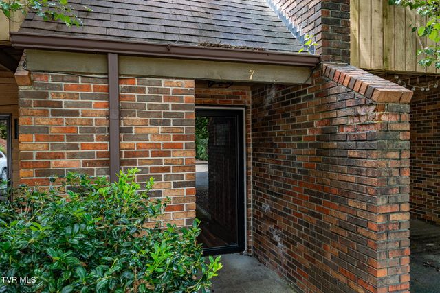 500 Fleetwood Drive 7, Kingsport, TN 37660
