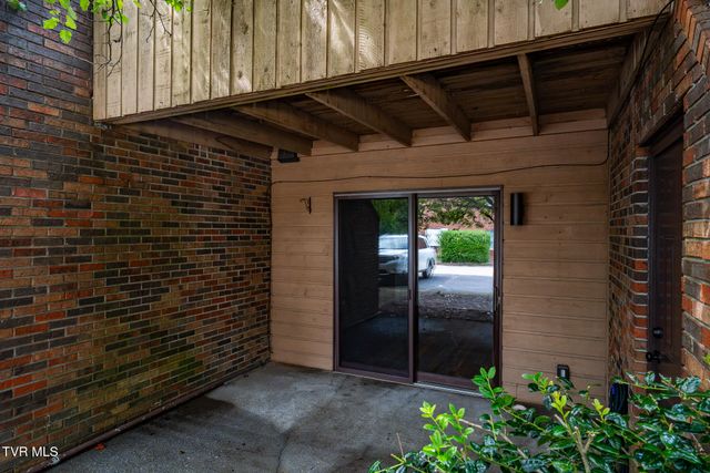 500 Fleetwood Drive 7, Kingsport, TN 37660