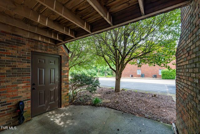 500 Fleetwood Drive 7, Kingsport, TN 37660