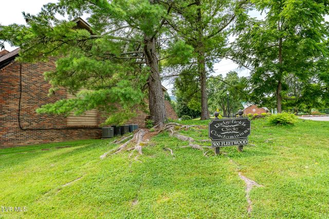 500 Fleetwood Drive 7, Kingsport, TN 37660