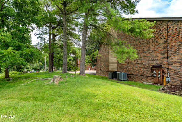 500 Fleetwood Drive 7, Kingsport, TN 37660