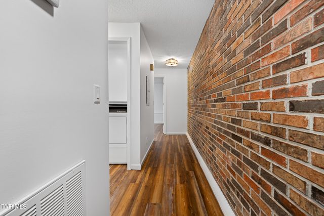 500 Fleetwood Drive 7, Kingsport, TN 37660