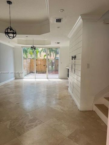 15242 SW 30th Terrace 15242, Miami, FL 33185