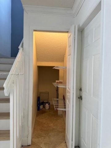 15242 SW 30th Terrace 15242, Miami, FL 33185