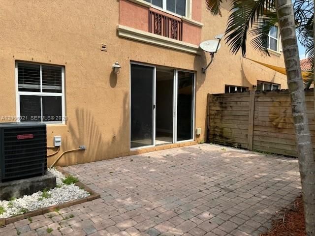 15242 SW 30th Terrace 15242, Miami, FL 33185