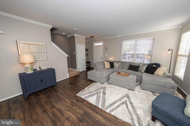 12048 ELLIOTS OAK PL, Bristow, VA 20136