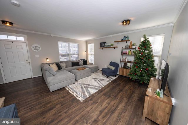 12048 ELLIOTS OAK PL, Bristow, VA 20136