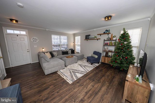 12048 ELLIOTS OAK PL, Bristow, VA 20136