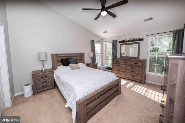 12048 ELLIOTS OAK PL, Bristow, VA 20136