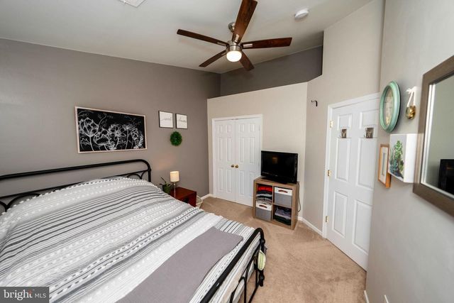 12048 ELLIOTS OAK PL, Bristow, VA 20136