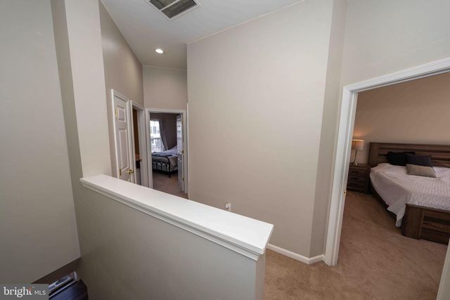 12048 ELLIOTS OAK PL, Bristow, VA 20136