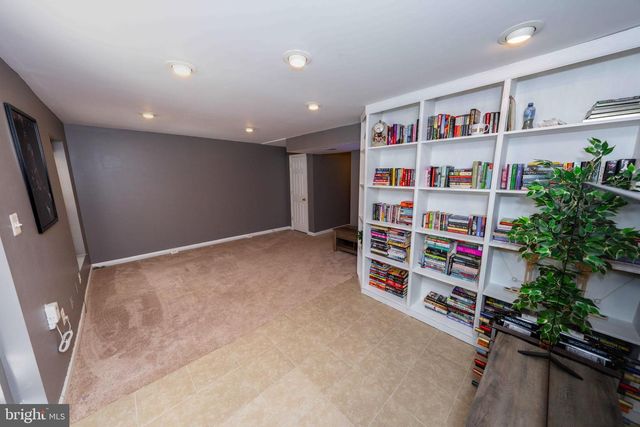 12048 ELLIOTS OAK PL, Bristow, VA 20136